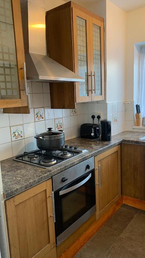 Two Bed Holiday Apartment Londra Dış mekan fotoğraf